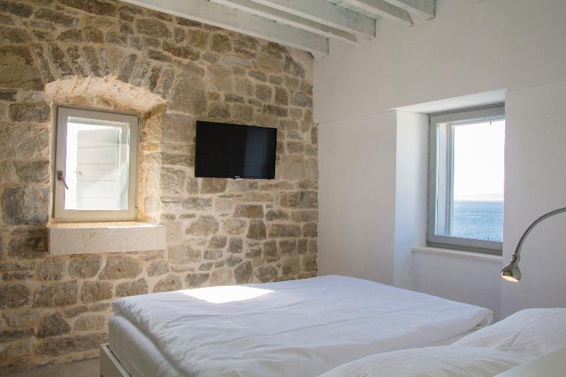 Stone Lady - Holiday Home โอมิช ภายนอก รูปภาพ